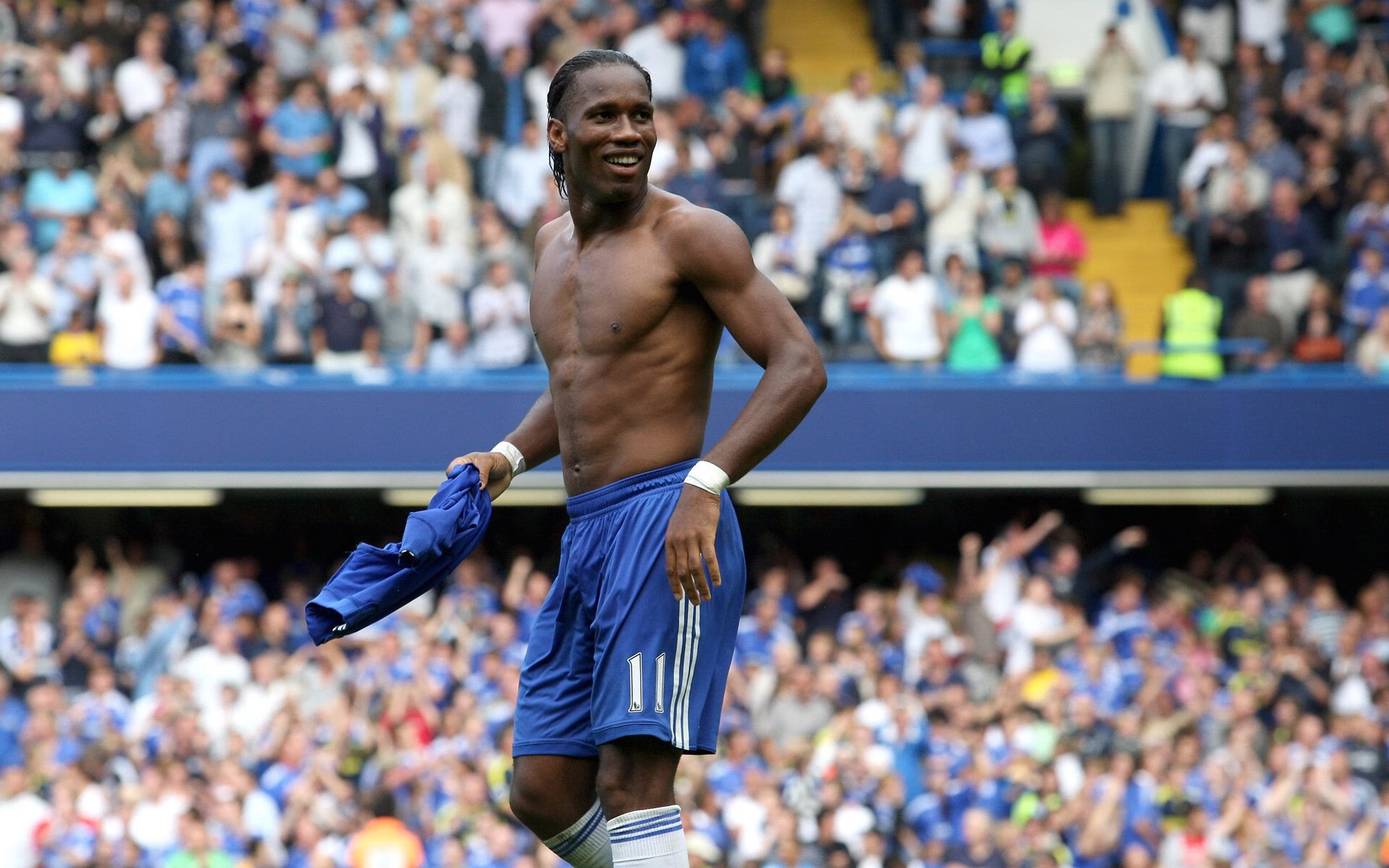 开云体育官网-几内亚关键战突围曼联，维尼修斯攻防两端统治