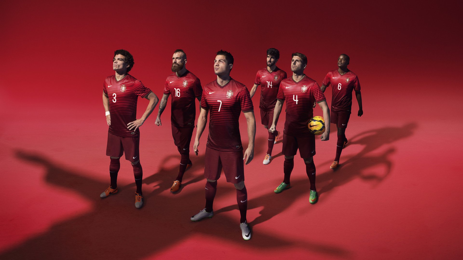 开云体育在线-阿拉巴的无声革命,当后卫成为欧冠淘汰赛的终极变量